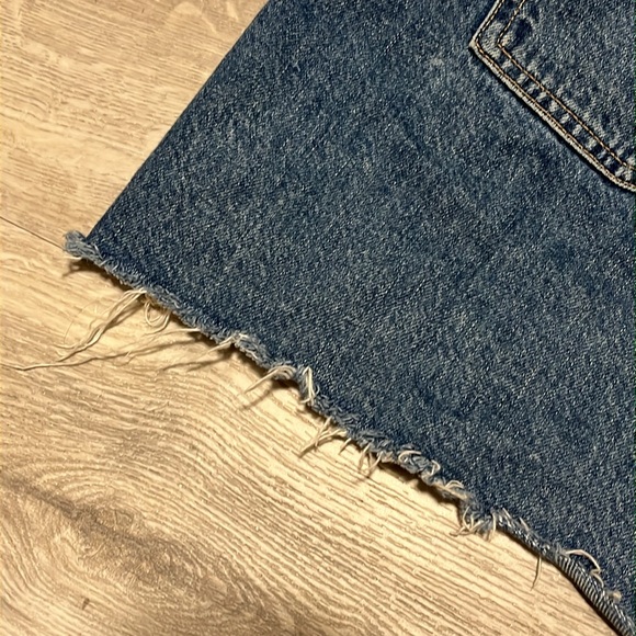 Everlane The A-Line Denim Short in medium indigo - size 33 - Picture 9 of 13